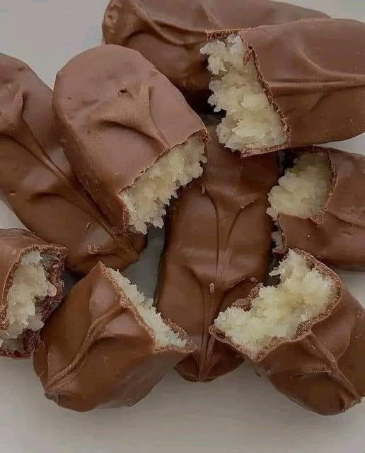 Homemade Chocolate Coconut Bars